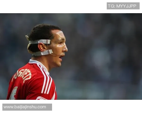 戴面罩的足球球星揭秘 他为何选择用面罩保护自己